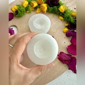 Selenite sphere holder (one)